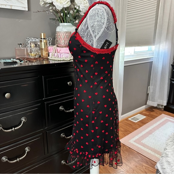Madden Girl Black Mesh Mini Dress Red Heart Print Lace Trim Slip Dress Size M - Picture 9 of 16